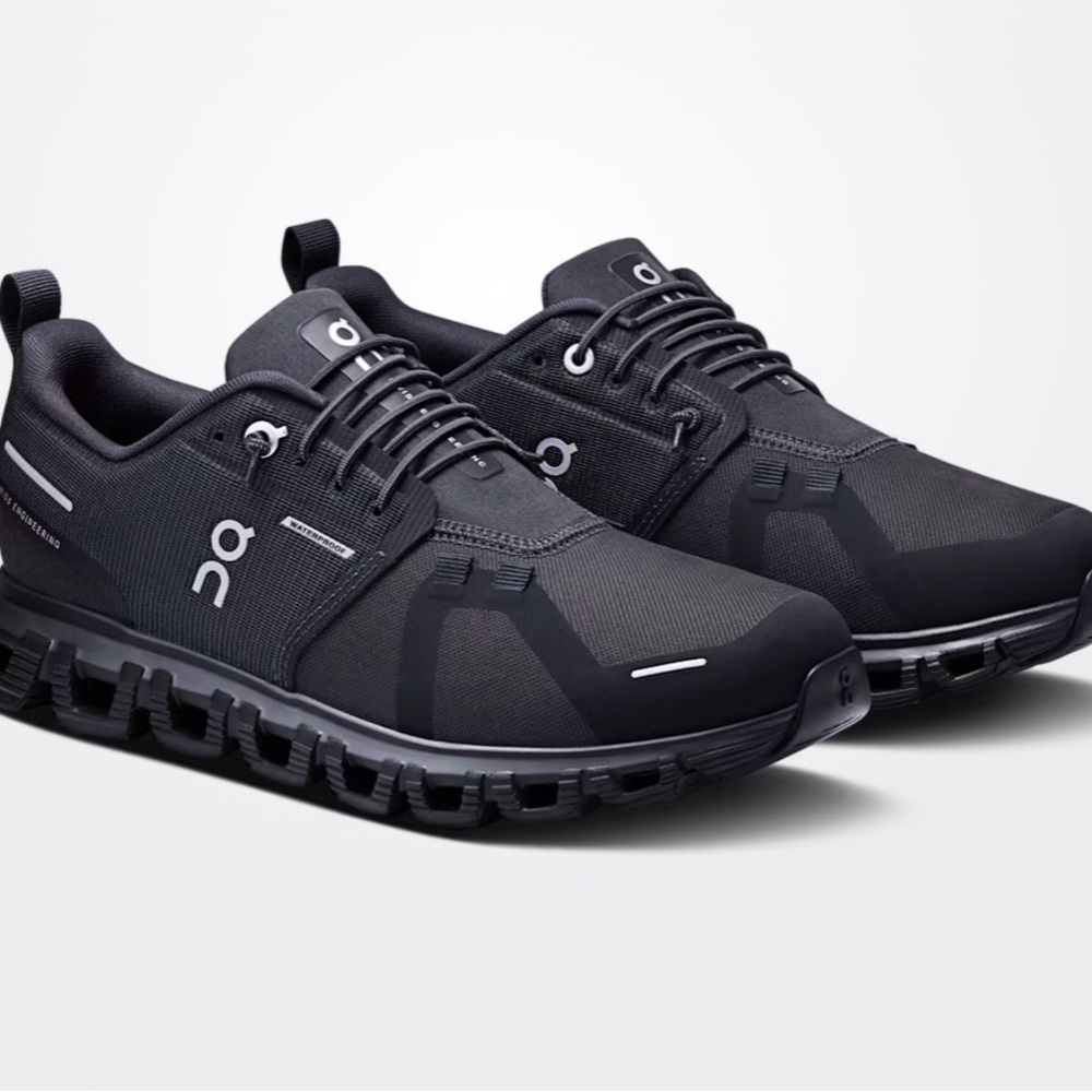 On Cloud Running Cloud 6 women’s  Athletic Shoes in Black 10W Brand New